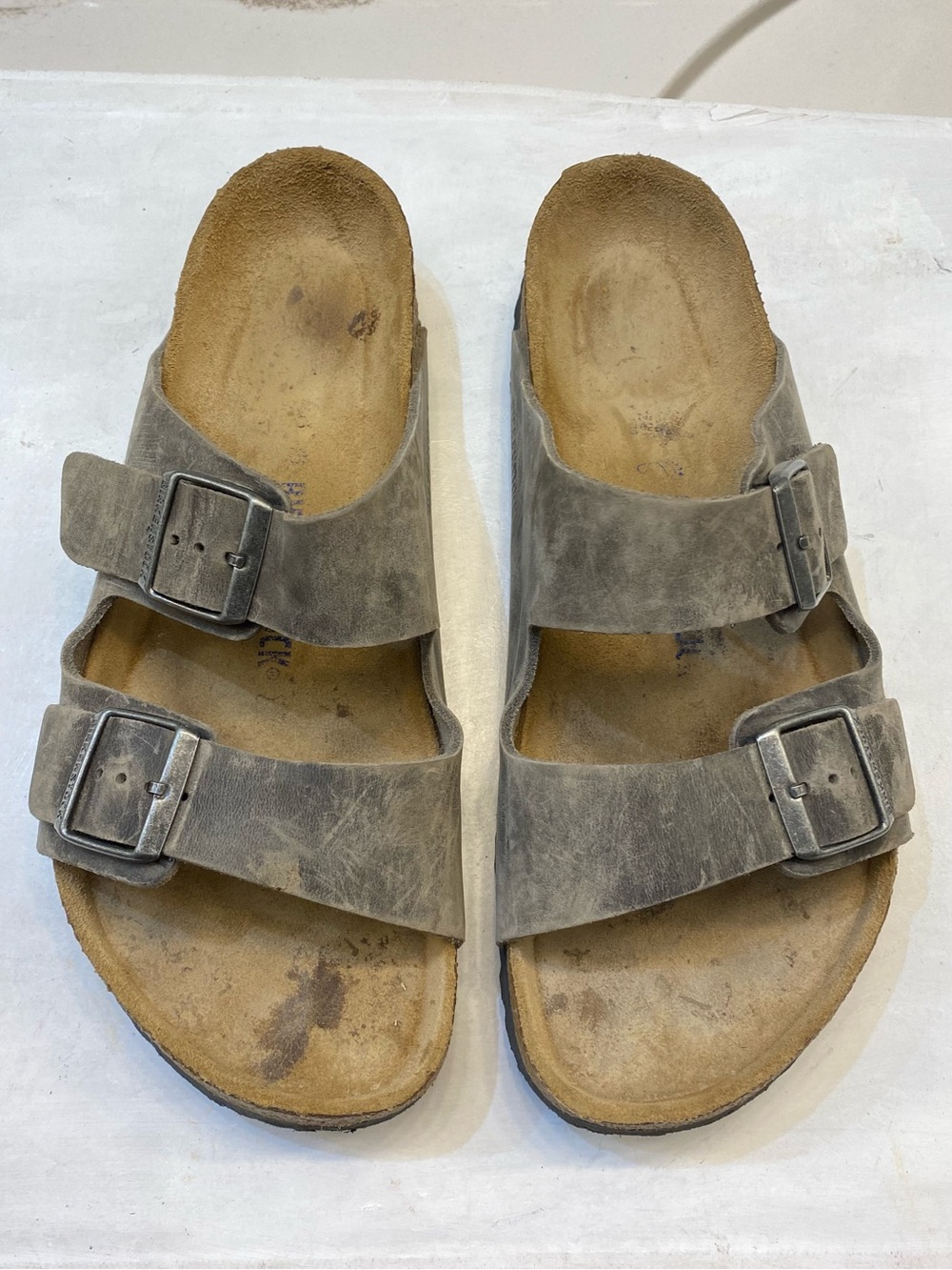 Birkenstock Arizona Sandals Size 42, Women Size 11, Men’s Size 9 great condition